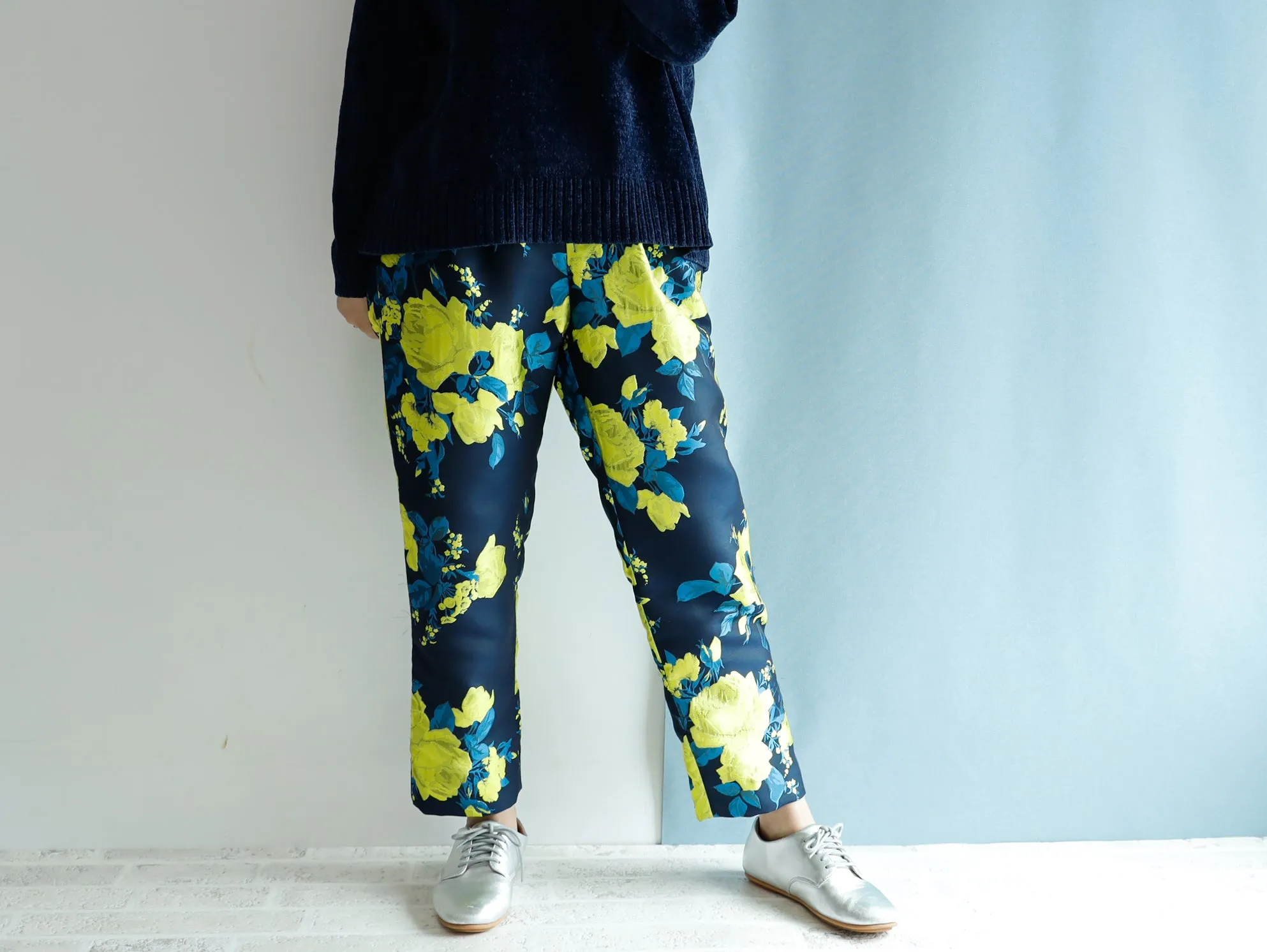 <P10RY> EUROPEAN ROSE  Yellow-Tapered Pants