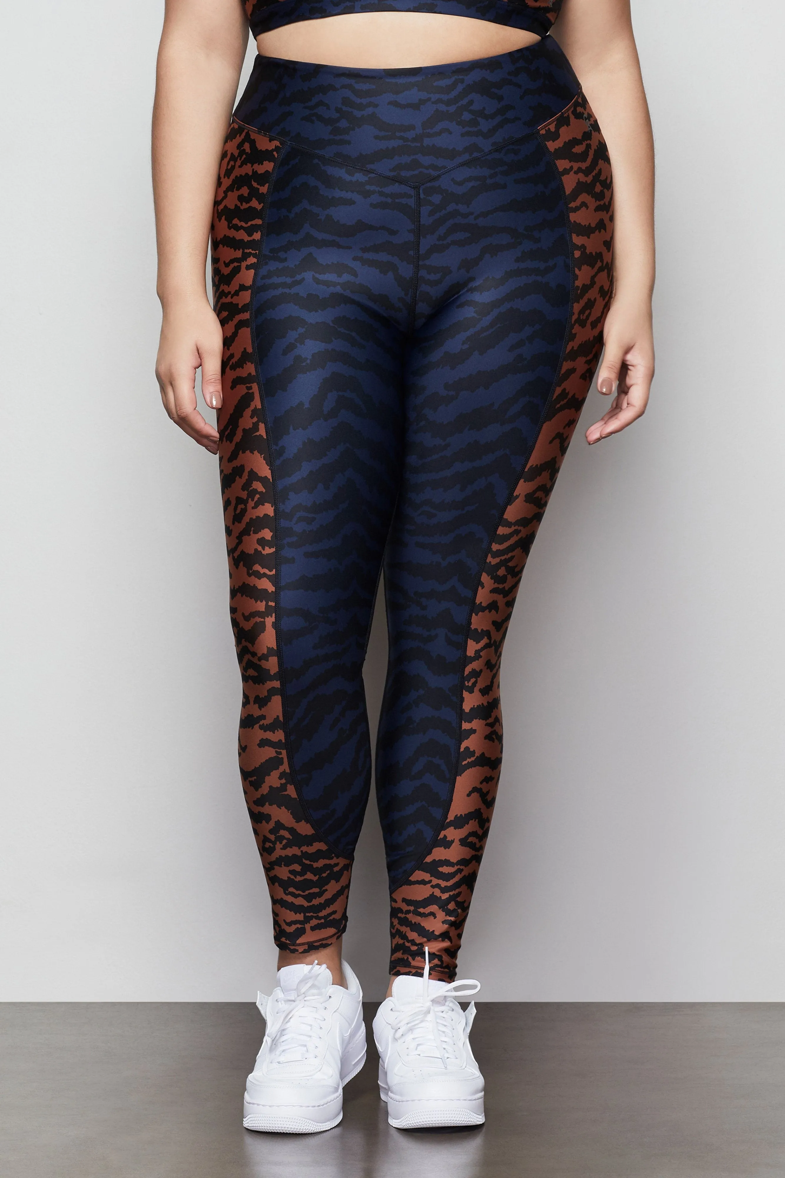 OASIS LEOPARD LEGGING | NAVY ZEBRA001