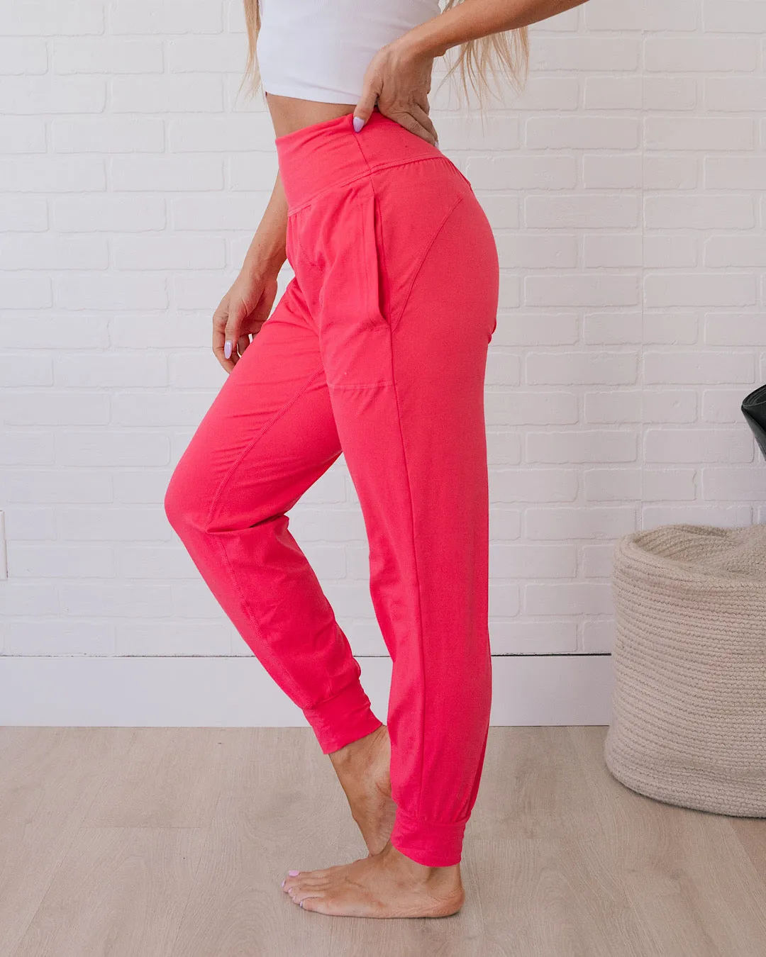 Yoga Joggers - Flamingo Pink