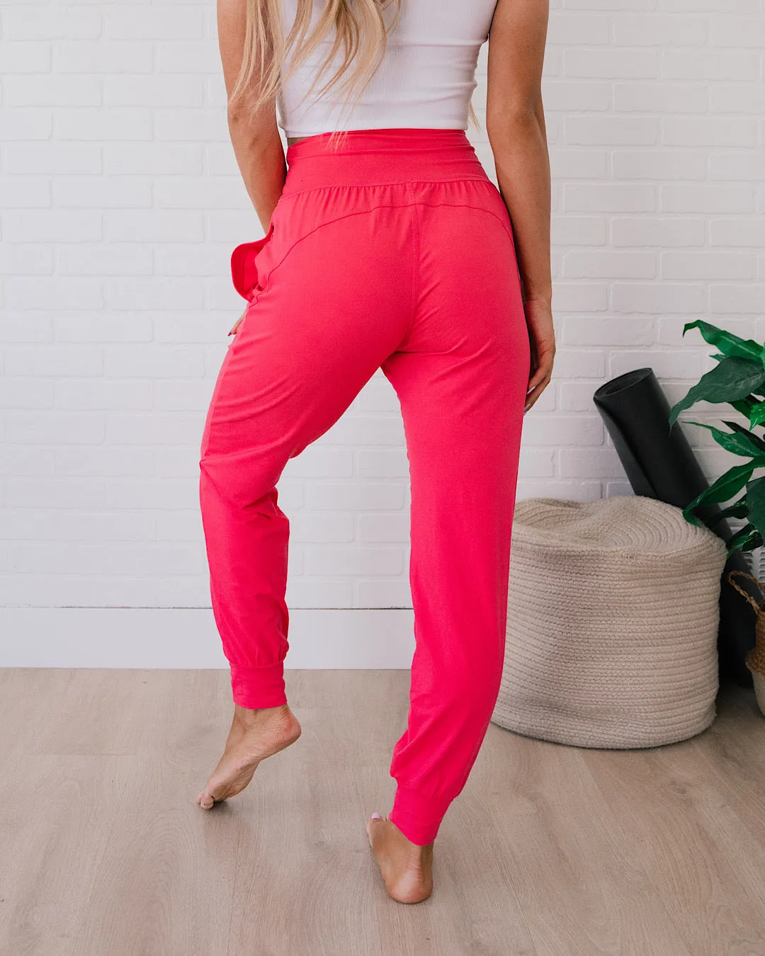 Yoga Joggers - Flamingo Pink